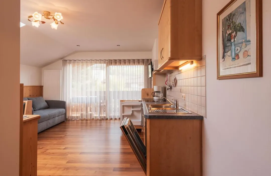 Garni Residence Trocker-1